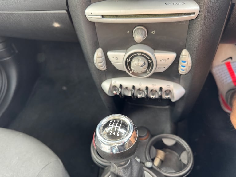 Mini Cooper HATCHBACK, 2009, Manual, 1598 (cc),3 doors - Image 11
