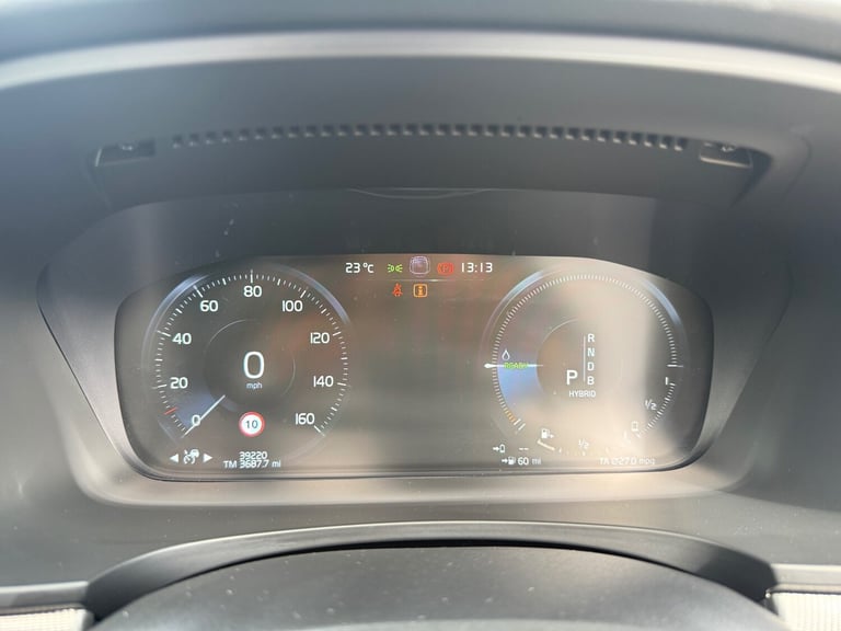 2018 Volvo S90 2.0 T8 Hybrid R DESIGN Pro 4dr AWD Geartronic SALOON Petrol Parallel Phev Automatic