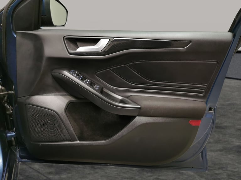 2023 Ford Focus 1.0T EcoBoost ST-Line Hatchback 5dr Petrol Manual Euro 6 (s/s) (125 ps) - K Hatch...