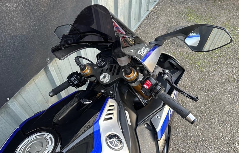 Stunning Low Mileage 2020/20 Yamaha R1M Motorcycle