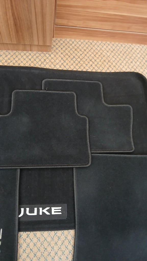 Spacesaver new for 2021 nissan juke tekna plus also genuine mats vgc