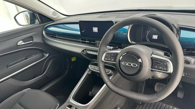 2025 Fiat 600 1.2 MHEV SUV 5dr Petrol Hybrid e-DCT Euro 6 (s/s) (100 ps) Automatic Hatchback Hybr...