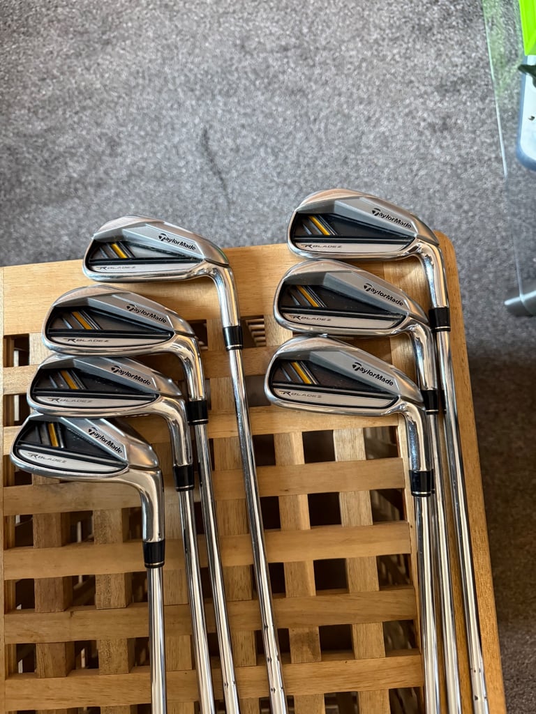 *PENDING* Taylormade rocketbladez irons set stiff shaft 4-PW