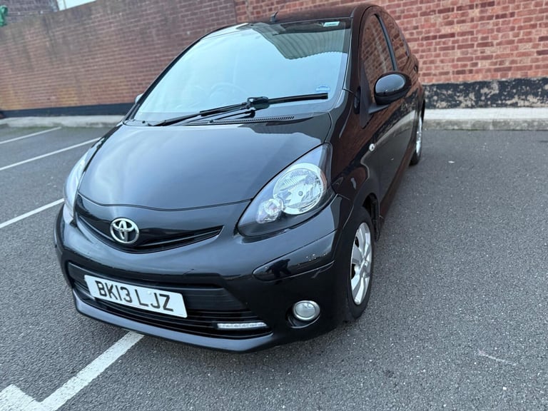 2013 Toyota AYGO 1.0 VVT-i Fire 5dr [AC] HATCHBACK PETROL Manual