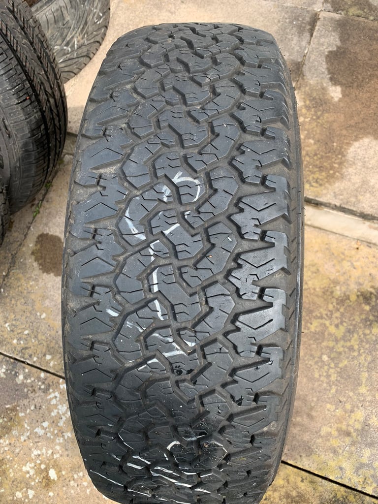 1 x 245/70/16. 107H part worn 