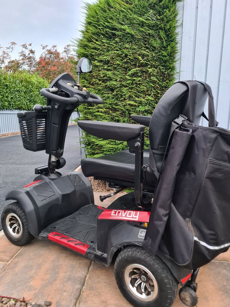 Envoy mobility scooter good condition can deliver today 