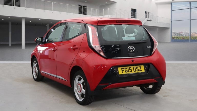 TOYOTA AYGO 1.0 VVT-i x-pression 2015