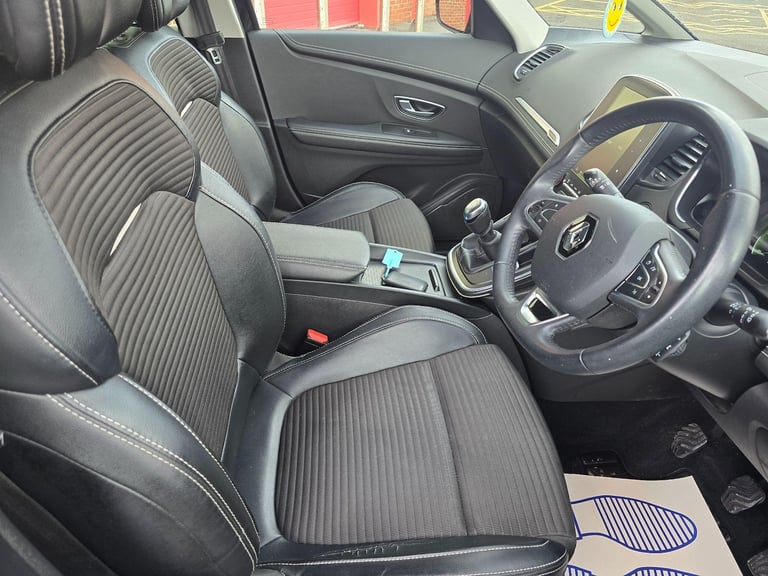 2019 Renault Scenic 1.3 TCe Signature Euro 6 (s/s) 5dr MPV Petrol Manual