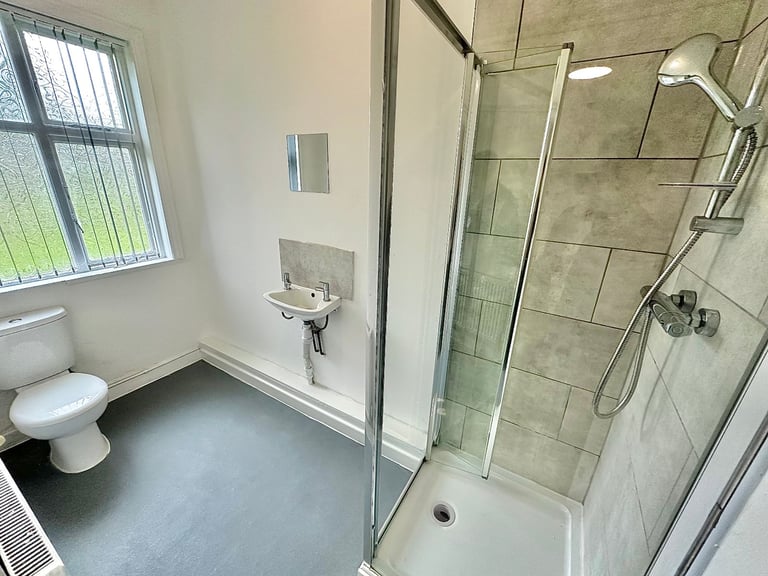 NEW SUPPORTED LIVING ACCOMODATIONS FULLY FURNISHED PIP UC ONLY