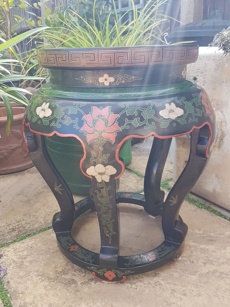 Antique cloisonne garden stall