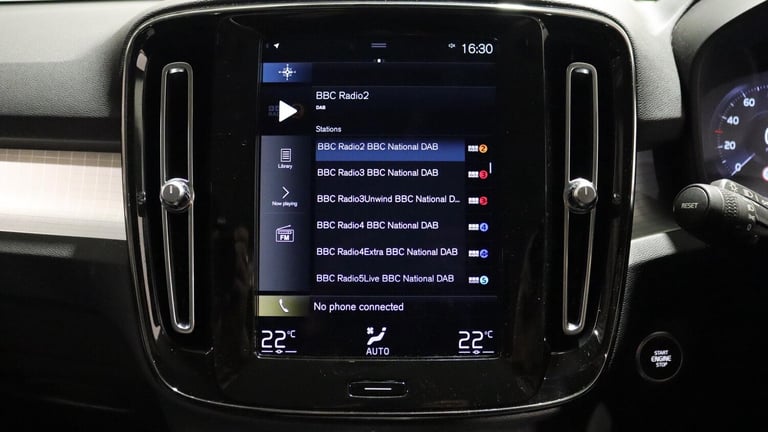 2021 Volvo XC40 T3 Momentum Manual (Park Assist, Cruise Control, Bluetooth) ESTATE Petrol Manual