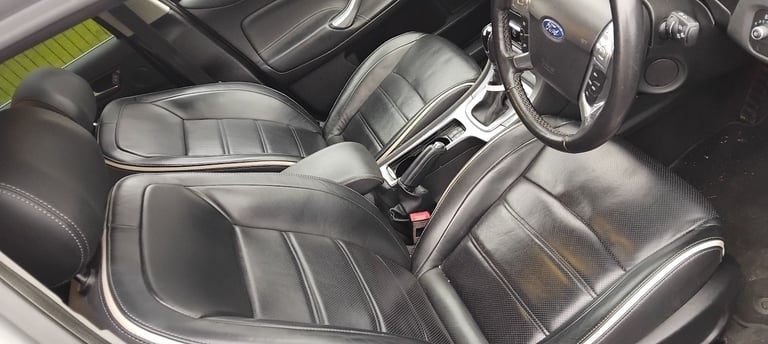 image for Mondeo titanium x mk4.5 2012 seats 