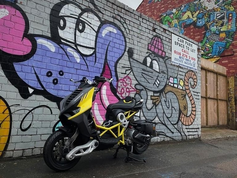 ItalJet Dragster 200cc Naked Sports Automatic Scooter Was £5299 Now £3699