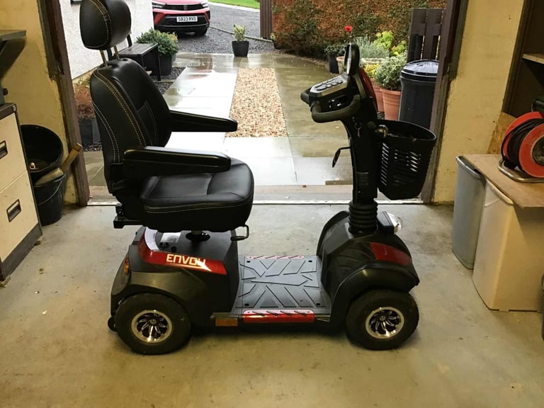 Mobility scooter, hardly used.