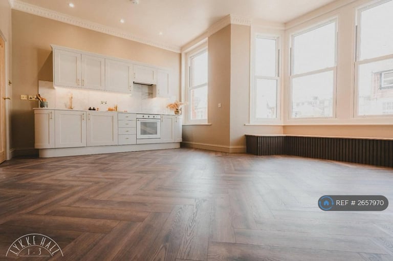 1 bedroom flat in Second Avenue, Margate, CT9 (1 bed) (#2657970)