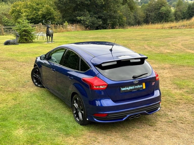2015 Ford Focus 2.0T EcoBoost ST-2 5dr HATCHBACK PETROL Manual