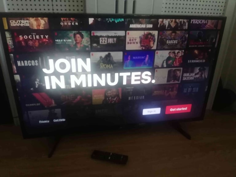 43" LG TV 4K UltraHD Smart WiFi HDMI USB Freeview WebOS