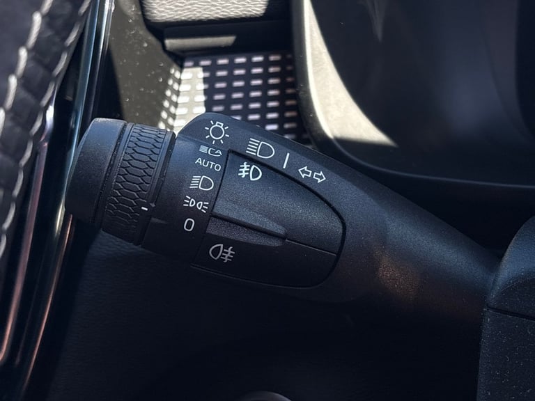 2020 Volvo XC40 1.5 T3 [163] R DESIGN 5dr Geartronic Estate PETROL Automatic