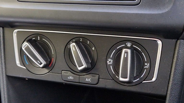 2015 Volkswagen Polo 1.2 TSI SE 3dr DSG HATCHBACK PETROL Automatic