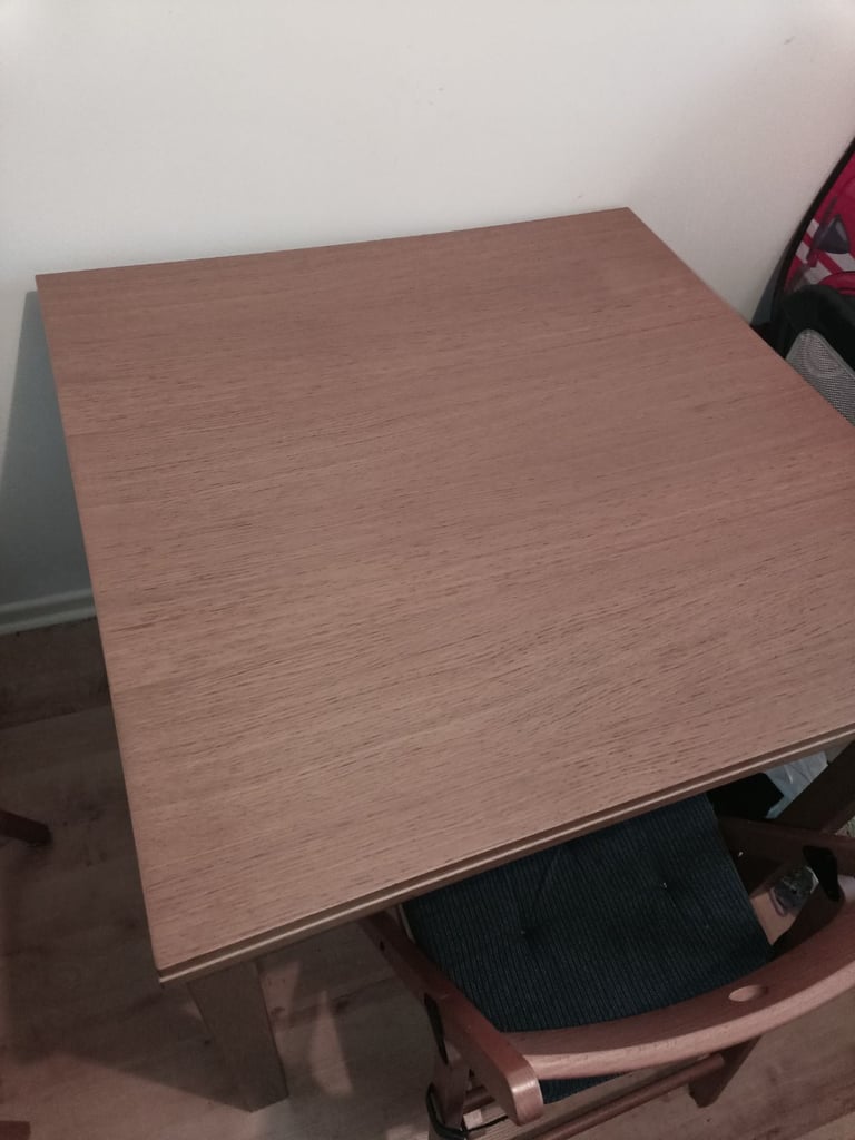 IKEA Bjursta Extendable Dining Table 90cm x 90cm (extends to 168cm) Oak Veneer