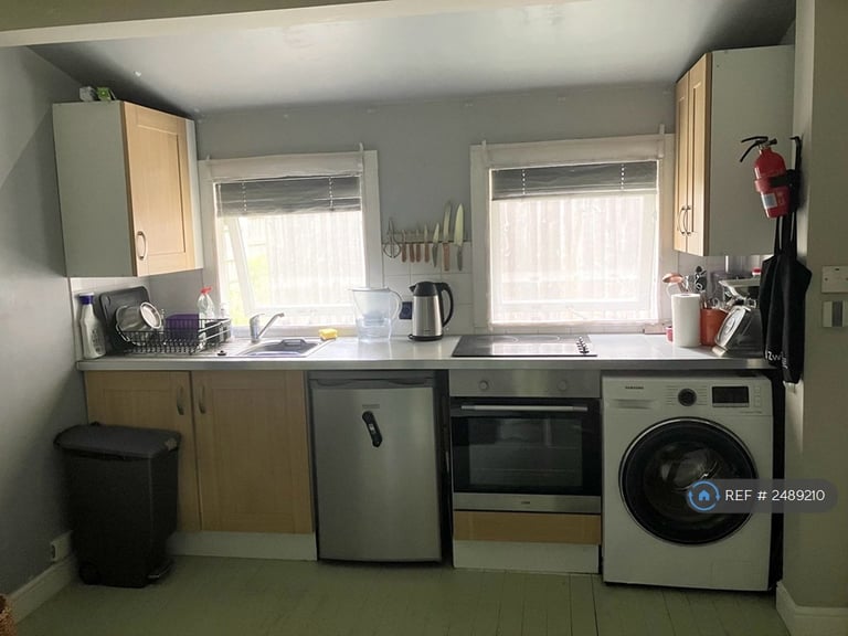 Studio flat in London, London, SE19 (#2489210)