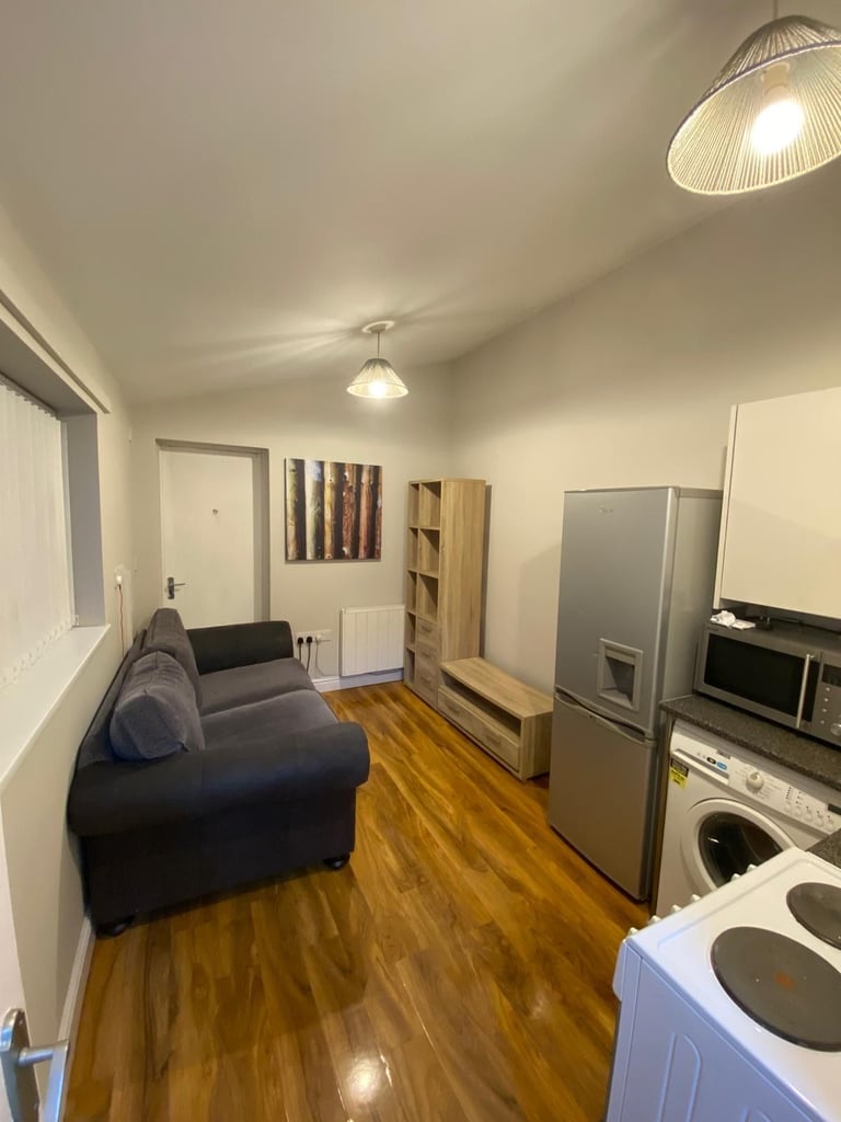 1 Bedroom detached property ALL bills included FULLY furnished and just been renovated Birmingham