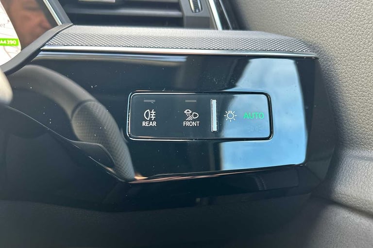 2023 Audi Q8 300kW 55 Quattro 114kWh Black Edition 5dr Auto ESTATE ELECTRIC Automatic