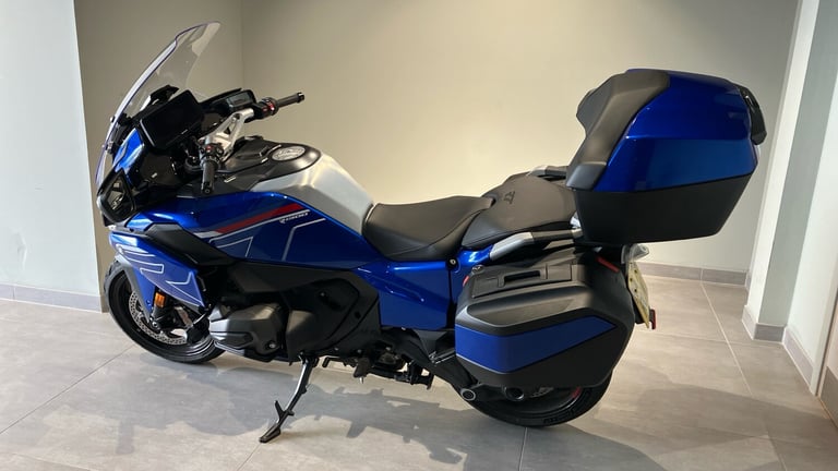 2025 BMW R1300 BMW R1300 RT LE ASA (25MY) TOURER Petrol Manual