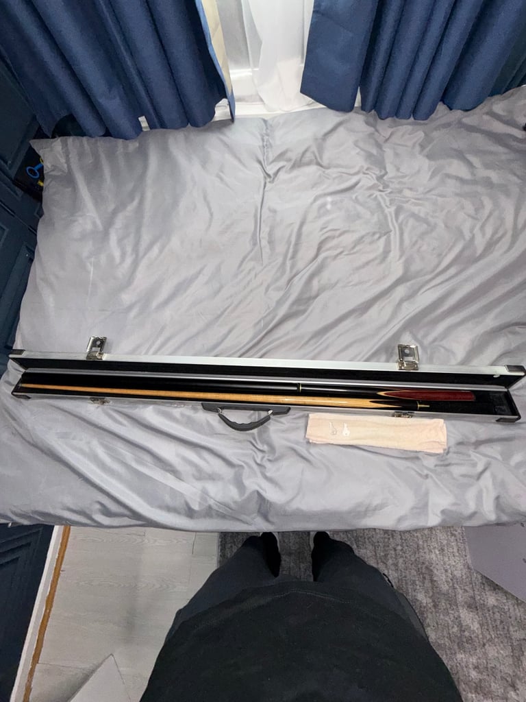image for Pool cue stick with case and keys