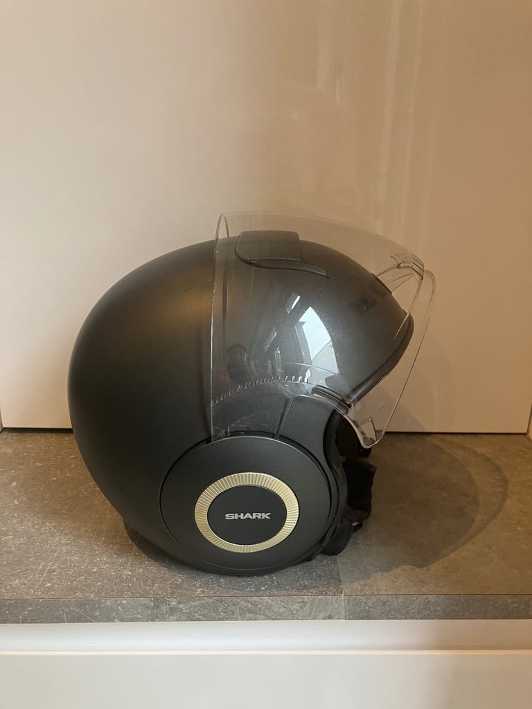 Shark helmet black