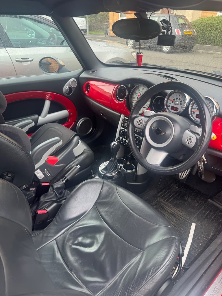 Mini, CONVERTIBLE, Convertible, 2006, Semi-Auto, 1598 (cc), 2 doors