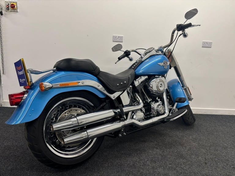 HARLEY DAVIDSON FLSTF FAT BOY ** VERY LOW MILEAGE - STUNNING - 12 MONTH MOT **