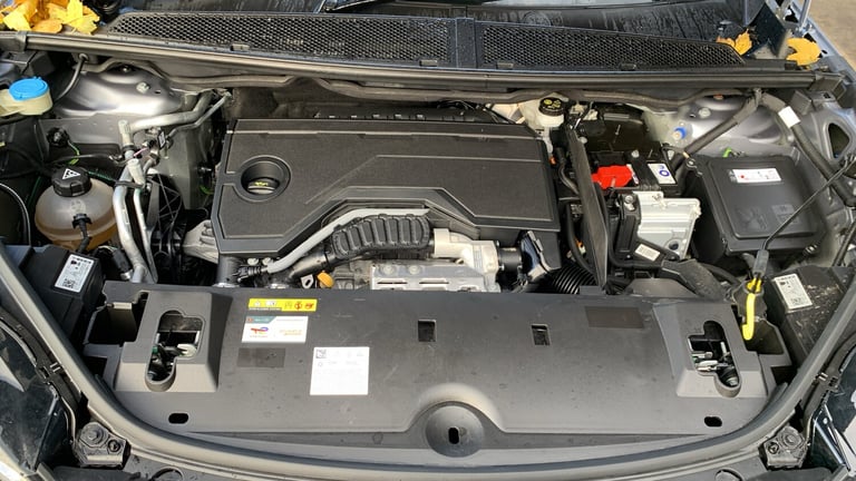 2024 Peugeot 3008 1.2 HYBRID GT SUV 5dr Petrol Hybrid e-DSC6 Euro 6 (s/s) (136 ps) SUV Hybrid Aut...