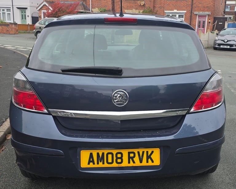 Vauxhall astra 1.8 5dr nissan toyota skoda Volkswagen honda peugeot ford suzuki citroen renault