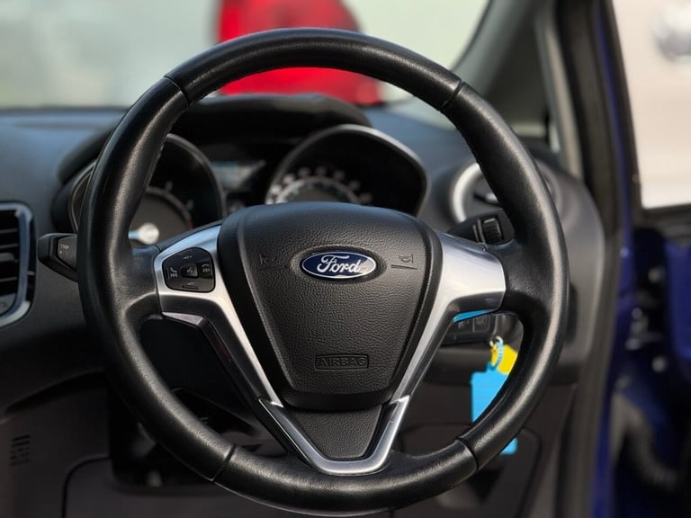 2015 Ford Fiesta 1.0T EcoBoost Zetec Hatchback 5dr Petrol Powershift Euro 6 (100 ps) Hatchback Pe...