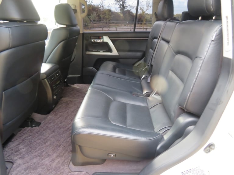 2014 Toyota Landcruiser Amazon ZX 4.6 V8 Petrol 8 Seater 4x4 Petrol Automatic