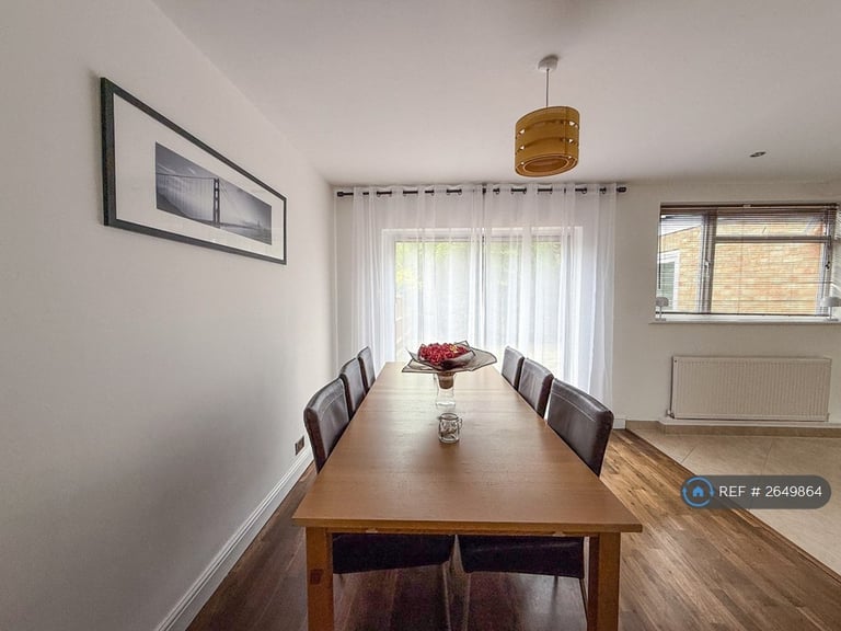 4 bedroom house in Bassett House, Orpington, BR6 (4 bed) (#2649864)