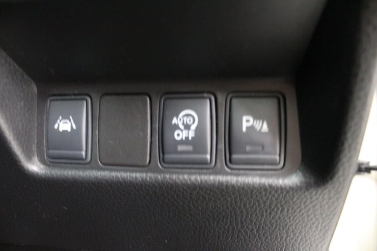 2014 Nissan Qashqai 1.2 DIG-T n-tec+ 2WD Euro 5 (s/s) 5dr HATCHBACK Petrol Manual