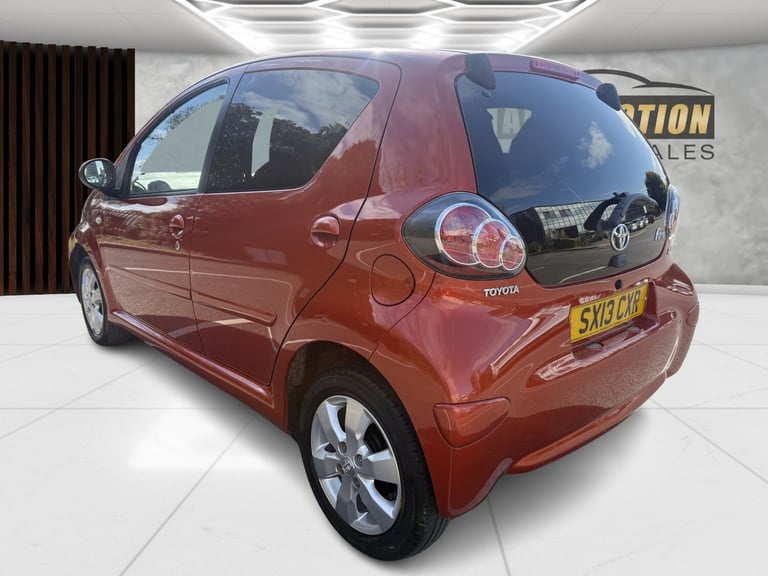 TOYOTA AYGO 1.0 VVT-i Fire 2013