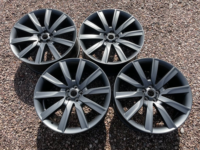 image for Genuine 21” Range Rover Velar Alloy Wheels Satin Grey J8A2-1007-MA DGS Delivery Mileage