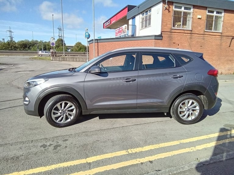 2016 Hyundai TUCSON 1.6 GDi Blue Drive SE Nav SUV 5dr Petrol Manual Euro 6 (s/s) (132 ps) ESTATE ...