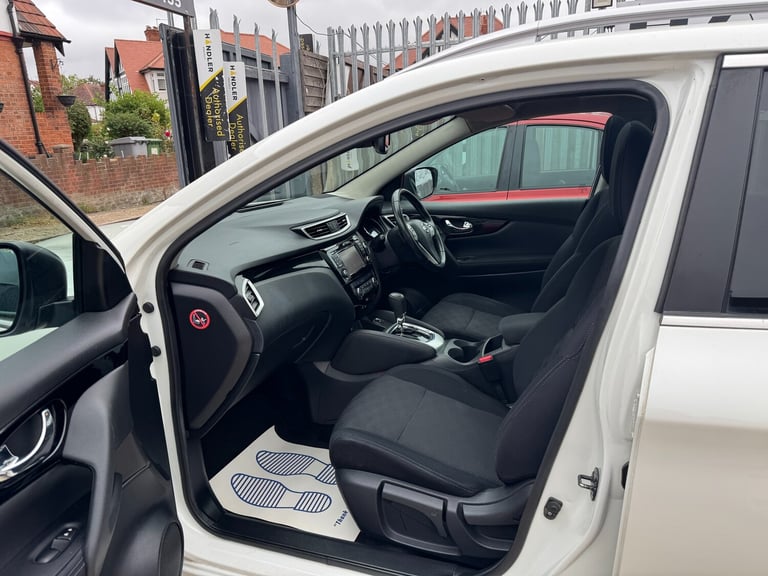 2017 Nissan Qashqai 1.2 DIG-T N-Connecta SUV 5dr Petrol XTRON 2WD Euro 6 (s/s)