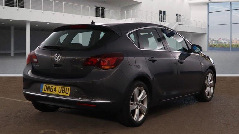 2014 Vauxhall Astra 1.6 16v SRi Euro 5 5dr HATCHBACK Petrol Manual