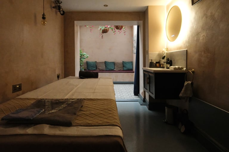 image for Stylish massage shop in Kings Cross! Large comfortable rooms. 5-star service.
