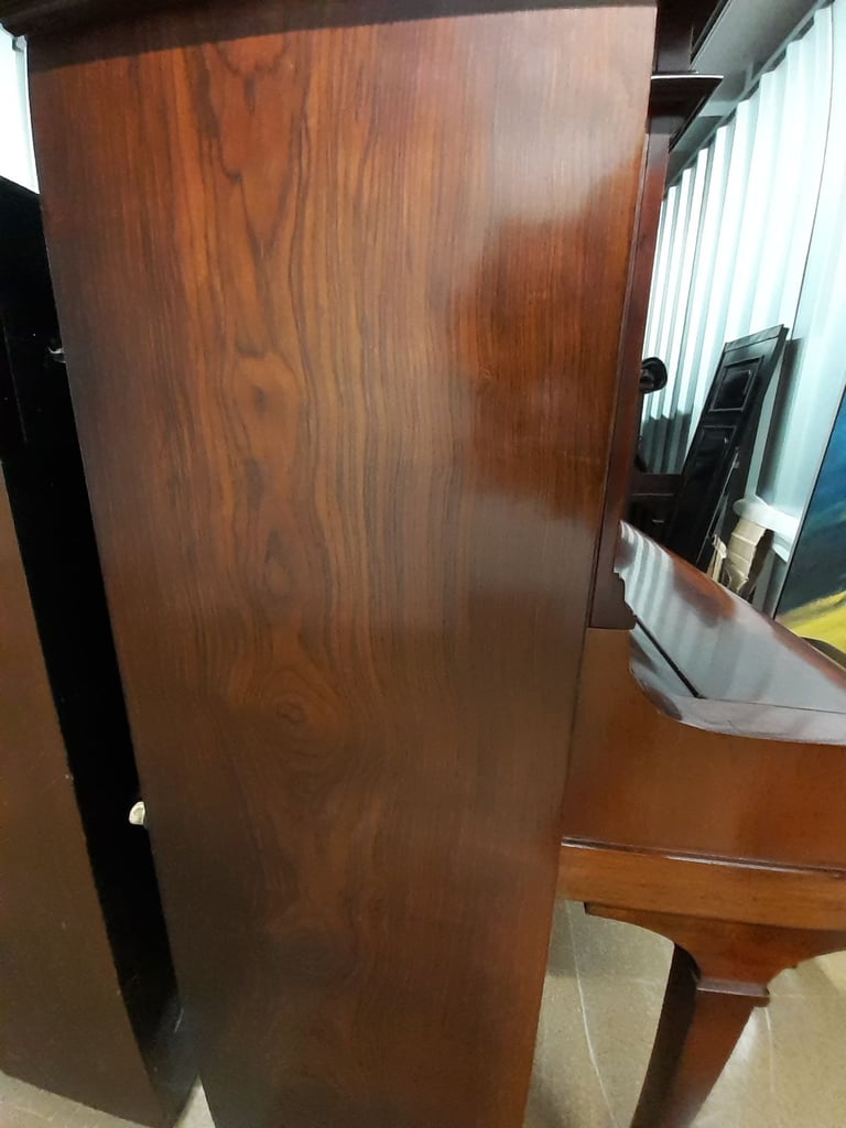 Bluthner Upright Piano in Rosewood *free tuning + matching stool* elegant piece