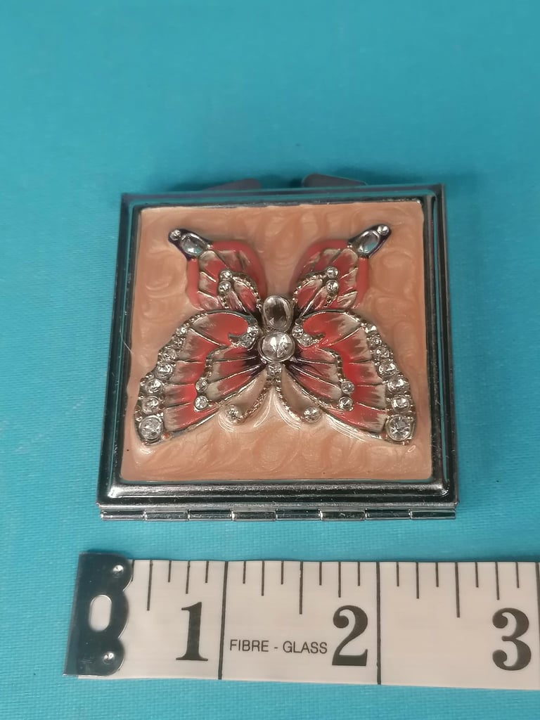 Butterfly Compact Mirror, Pocket Mirror.. As seen.