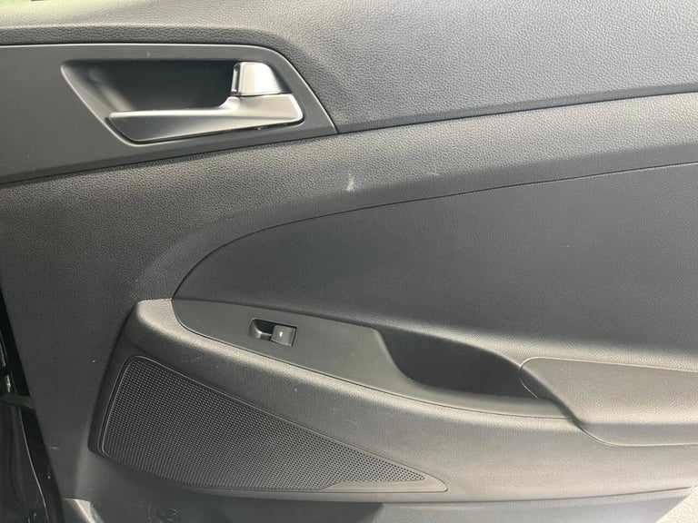 2017 Hyundai TUCSON 1.7 CRDi Blue Drive SE Nav 5dr 2WD DCT ESTATE DIESEL Automatic