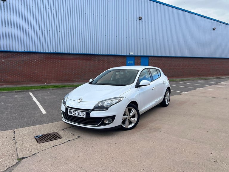 Renault Megane 1.5 dCi Dynamique TomTom Euro 5 (s/s) 5dr Diesel Manual - Image 6