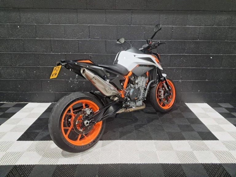 2021 21 KTM 890 DUKE R FINANCE SPECIALISTS APPLY NOW