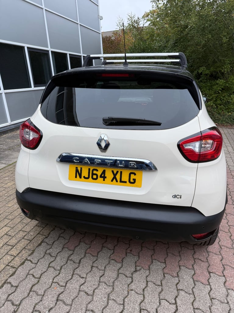 Renault, CAPTUR, Hatchback, 2014, Manual, 1461 (cc), 5 doors